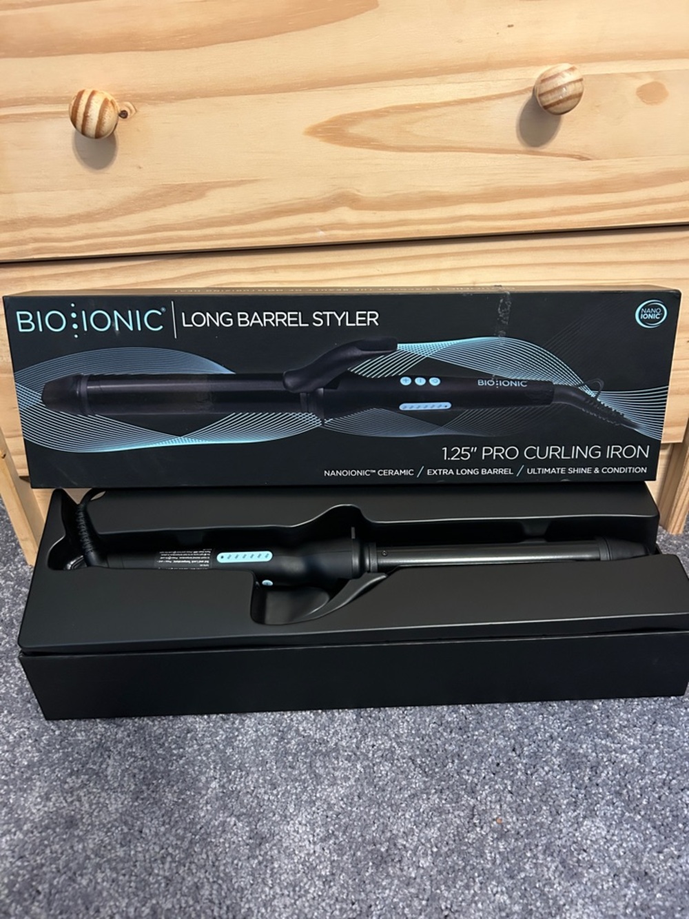 Bio Ionic Long Barrel Styler - Black with Light Blue Accents